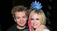 Avril Lavigne reunites on stage with ex-husband Deryck Whibley