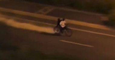 Baby hurt when e-scooter riders spray fire extinguisher into car