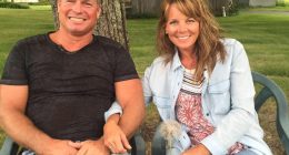 Photo of Barry and Suzanne Morphew sitting together.