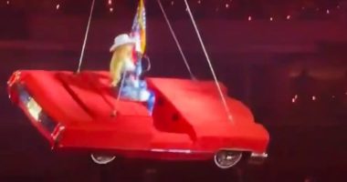 Beyonce horrifies crowd as flying car prop TILTS mid-air