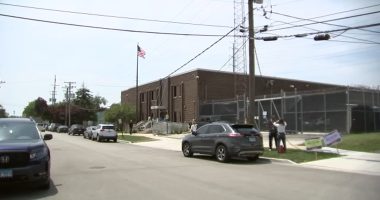 Broadview facility immigration case check-in requests over Father's Day weekend raise ICE raid fears, Chicago families say