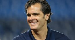 Cardinals announcer Chip Caray accidentally says slur in on-air slip-up