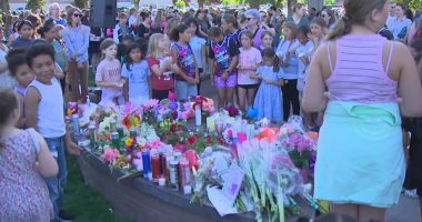 Community mourns three sisters at vigil in Wenatchee