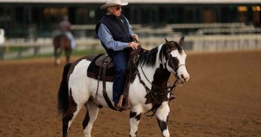 D. Wayne Lukas, Hall of Fame horse trainer and winner of 15 Triple Crown races, dies at 89