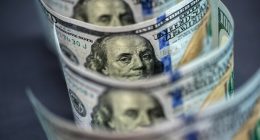 US one hundred dollar banknotes