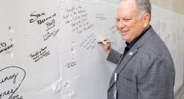 Donors, doctors leave messages of hope on Sarasota Cancer Pavilion