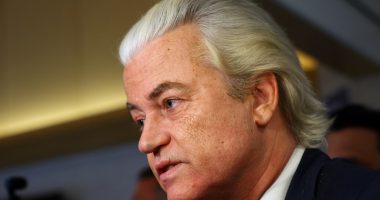 Geert Wilders speaking to the media.