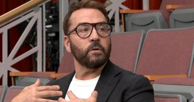 'Entourage' actor Jeremy Piven bringing stand-up comedy show to The Vic in Lakeview, Chicago this Friday