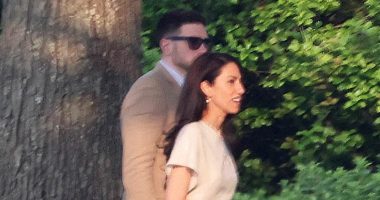 Ex-Hillary Clinton aide to marry George Soros' son in Hamptons wedding