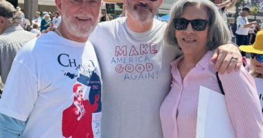 Jimmy Kimmel at No Kings protest in South Bay, Los Angeles