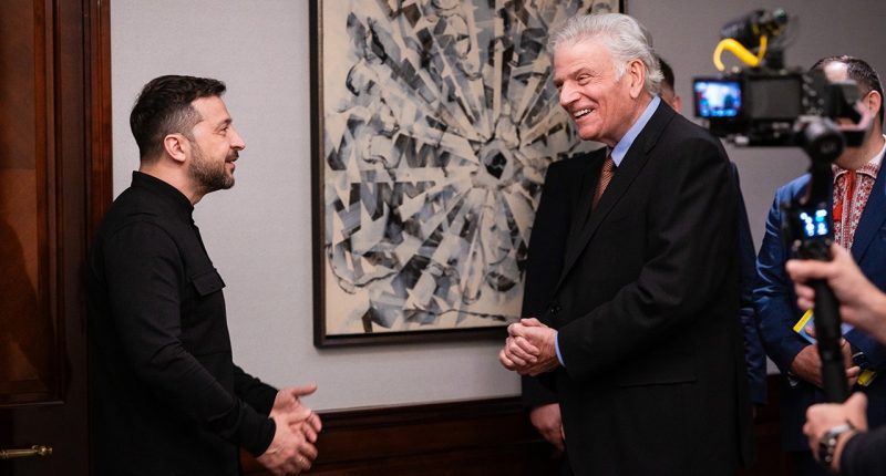 Franklin Graham meets with Zelenskyy in Berlin, offers prayer as Russia-Ukraine war escalates