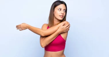 Frozen Shoulder Exercises: 4 Quick Moves to Relieve Pain and Boost Mobility