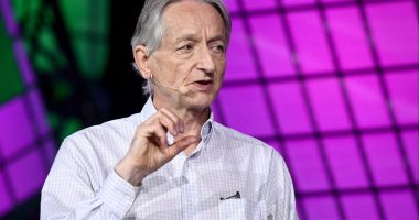 Geoffrey Hinton: These Jobs Will Be Replaced Due to AI