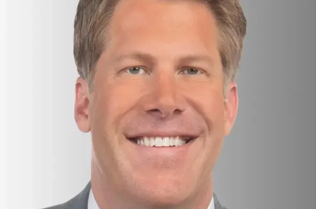 Hank Winchester Wiki, Age, Husband, Family, Daughter, Salary |