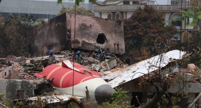 Hero Air India plane crash pilot 'saved dozens of people's lives'
