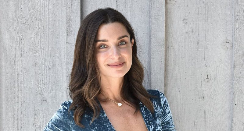 Influencer defends herself as she splits with late husband's family