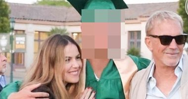 Kevin Costner ices out ex Christine Baumgartner at son's graduation