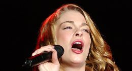 LeAnn Rimes' TEETH fall out mid-performance