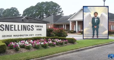 Maggots covered man's body at funeral home: Lawsuit