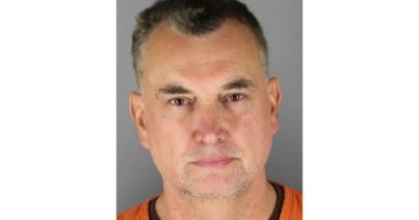 Man suspected of shooting 2 Minnesota lawmakers surrenders to police