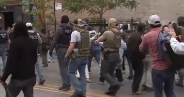 Mayor Brandon Johnson administration says ICE tactical units expected soon in Chicago, asks for peaceful anti-Trump protests