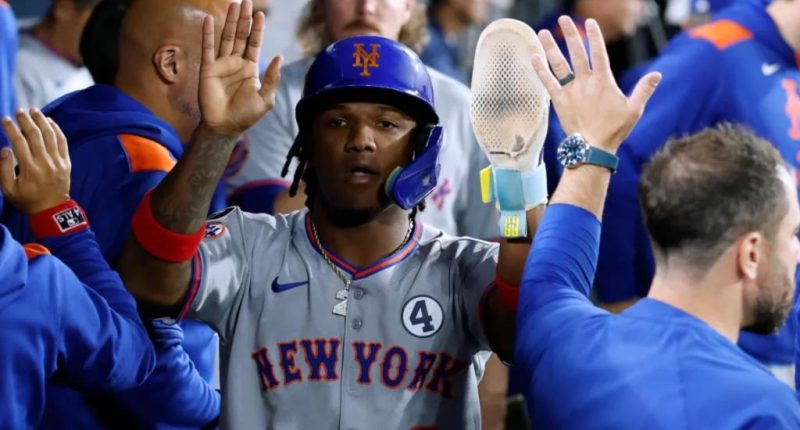 Mets once again considering playing Luisangel Acuna in center field