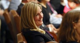 Minnesota's slain Democratic leader saw liberal victories, then brokered a budget deal out of power