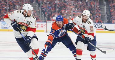 Panthers win, 5-4, Game 2 against Oilers in double OT to tie Stanley Cup series 1-1