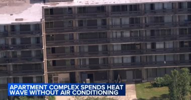 Park Forest, Illinois Autumn Ridge apartments residents going days without air conditioning amid Cook County Extreme Heat Warning