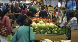 General photo of people shopping for fruits and vegetables at the Queen Vic Market on Friday 2, December 2023. inflation consumer economy