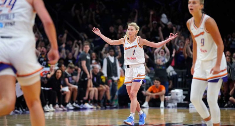 Rookie Lexi Held scores season-high 24 points as Mercury close on 18-1 run to beat Valkyries 86-77