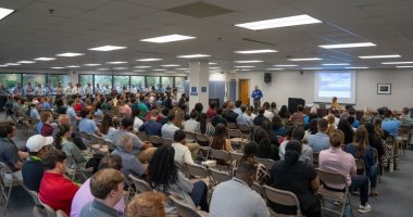 SRNS welcomes 100+ student interns for annual internship program