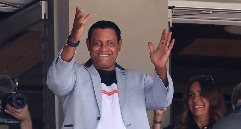 Sammy Sosa returns to Wrigley Field for first time in more than two decades