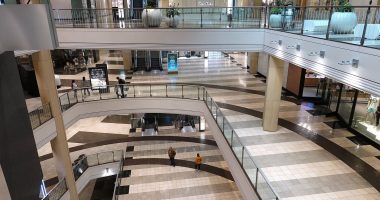 San Francisco's biggest mall loses another clothing store