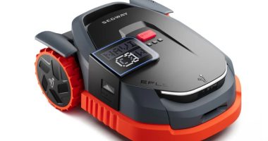 Segway’s AI lawn mower gave my dad his weekends back