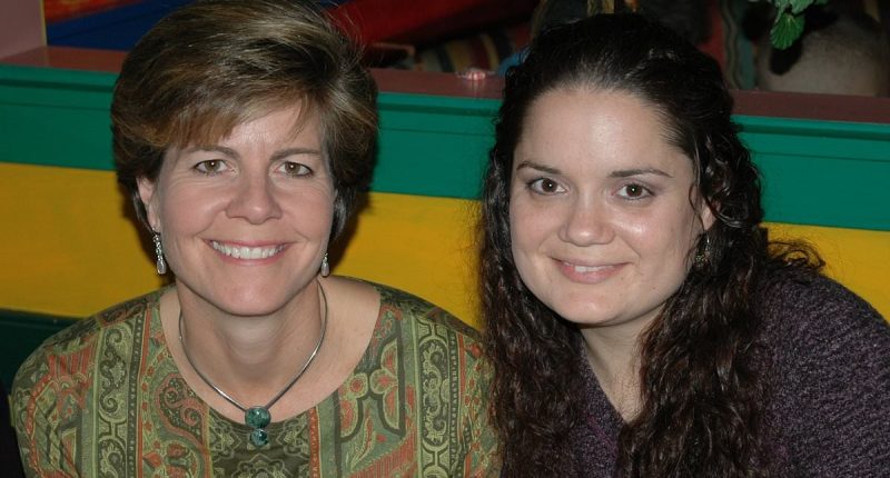 Signs our dead loved ones are trying to contact us: SUZANNE GIESEMANN