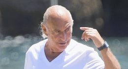 Sir Philip Green displays his slimmed down frame at the Hotel Eden Roc