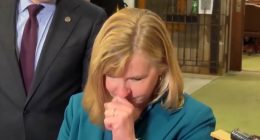 Slain lawmaker broke down after brave vote in one of her last acts
