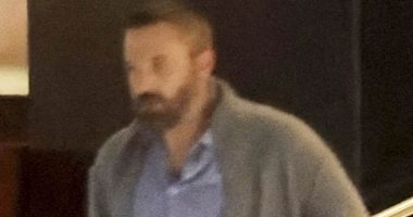 Somber Ben Affleck dines solo at pricey steakhouse