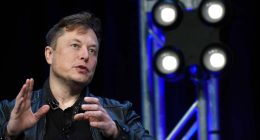SpaceX rocket being tested in Texas explodes, but no injuries reported