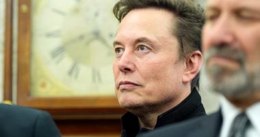 SpaceX's Musk threatens to decommission Dragon capsule amid fight with Trump