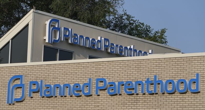 Supeme Court allows states to cut Medicaid funding for Planned Parenthood