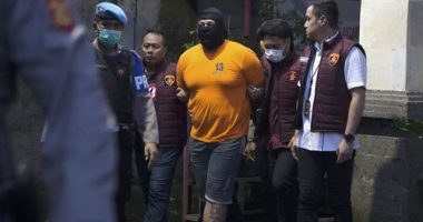 Suspects paraded as police reveal new details on Australian Bali villa shooting