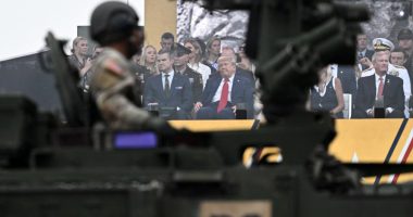 Tanks, guns and face-painting | The Verge