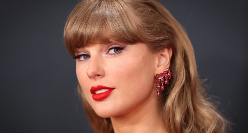 Taylor Swift files restraining order against alleged stalker, says he 'makes me fear for my safety'