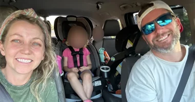 Texas father of 3 dies after sudden lightning strike at golf course