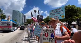 Thousands gather in cities across the country for 'No Kings' rallies
