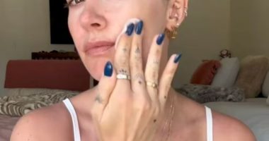 TikTok star Avery Woods applying face cream.
