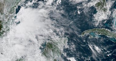 Tropical Storms Barry and Flossie form off Mexico's southeast and southwest coasts