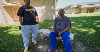 Trump officials are vowing to end school desegregation orders. Some parents say they're still needed
